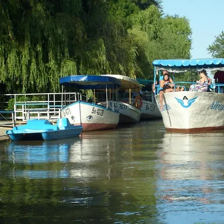 в Oasis Kamchia - най-любимото синьо *